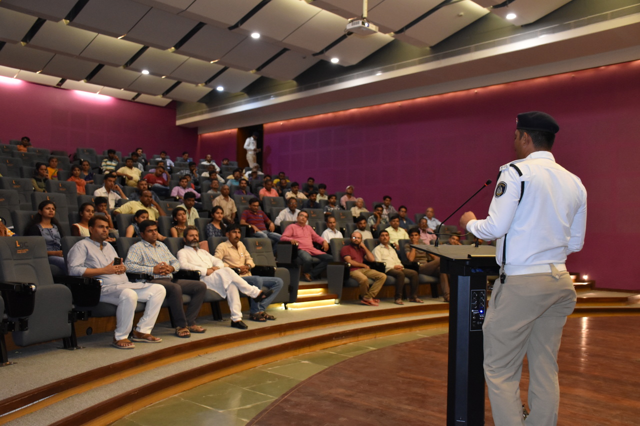 Seminar on Traffic Awareness – slide 2