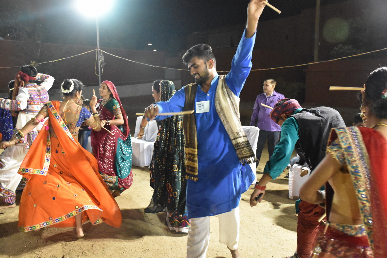 Navratri Mahotsav 2018 – slide 1