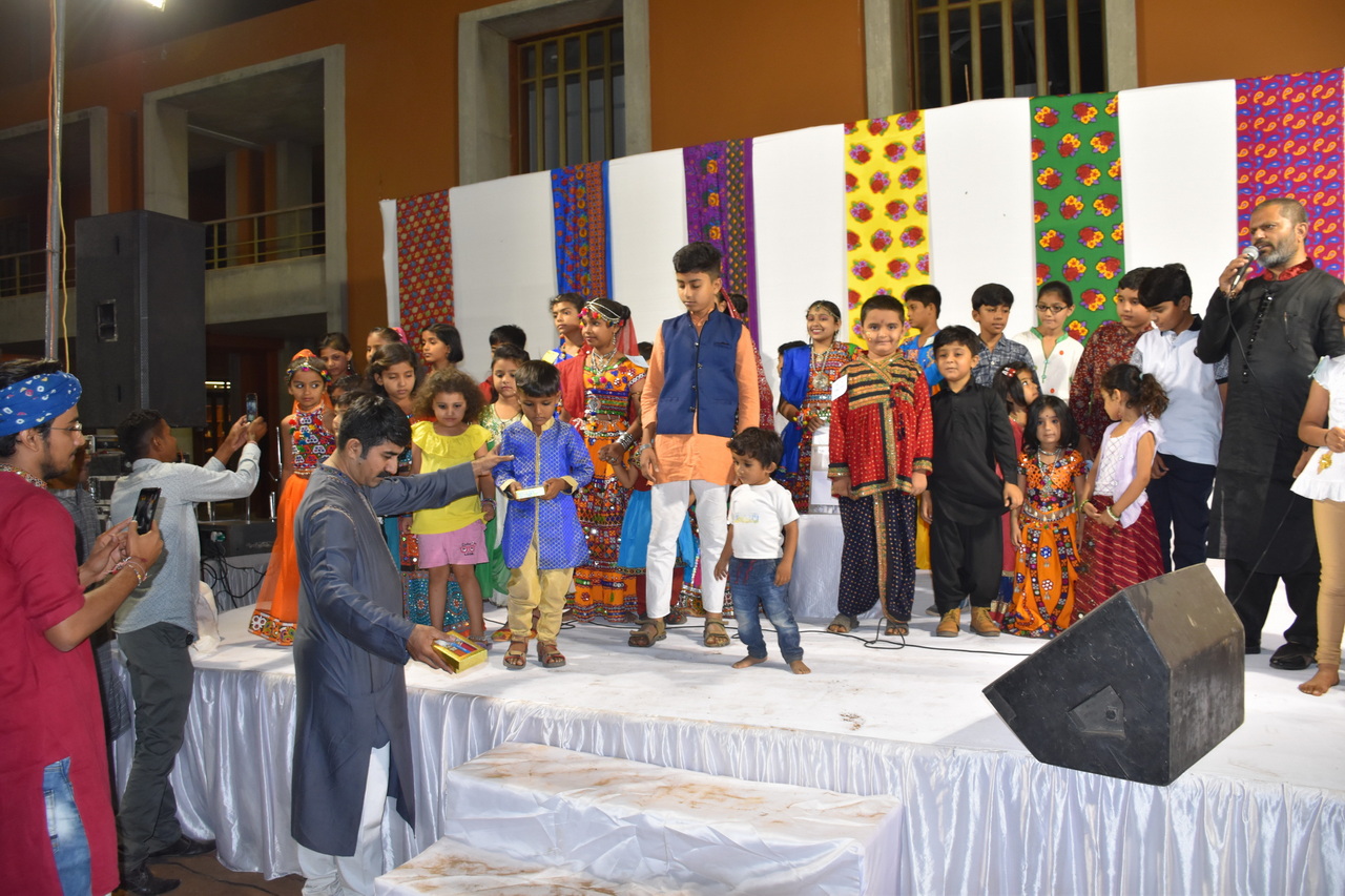 Navratri Mahotsav 2018 – slide 3