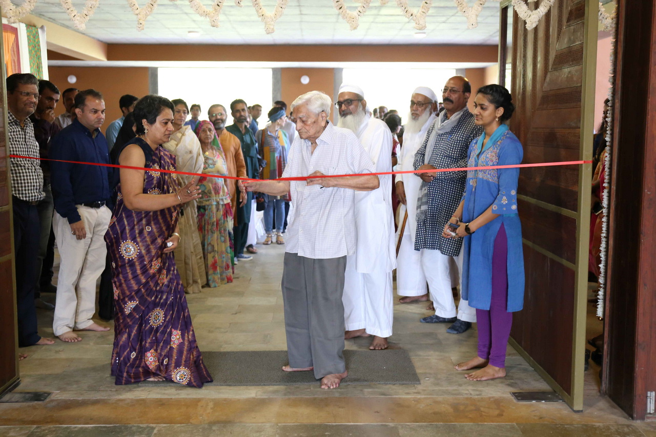 Inauguration of Inspiration Gallery : Devotional Textiles – slide 2