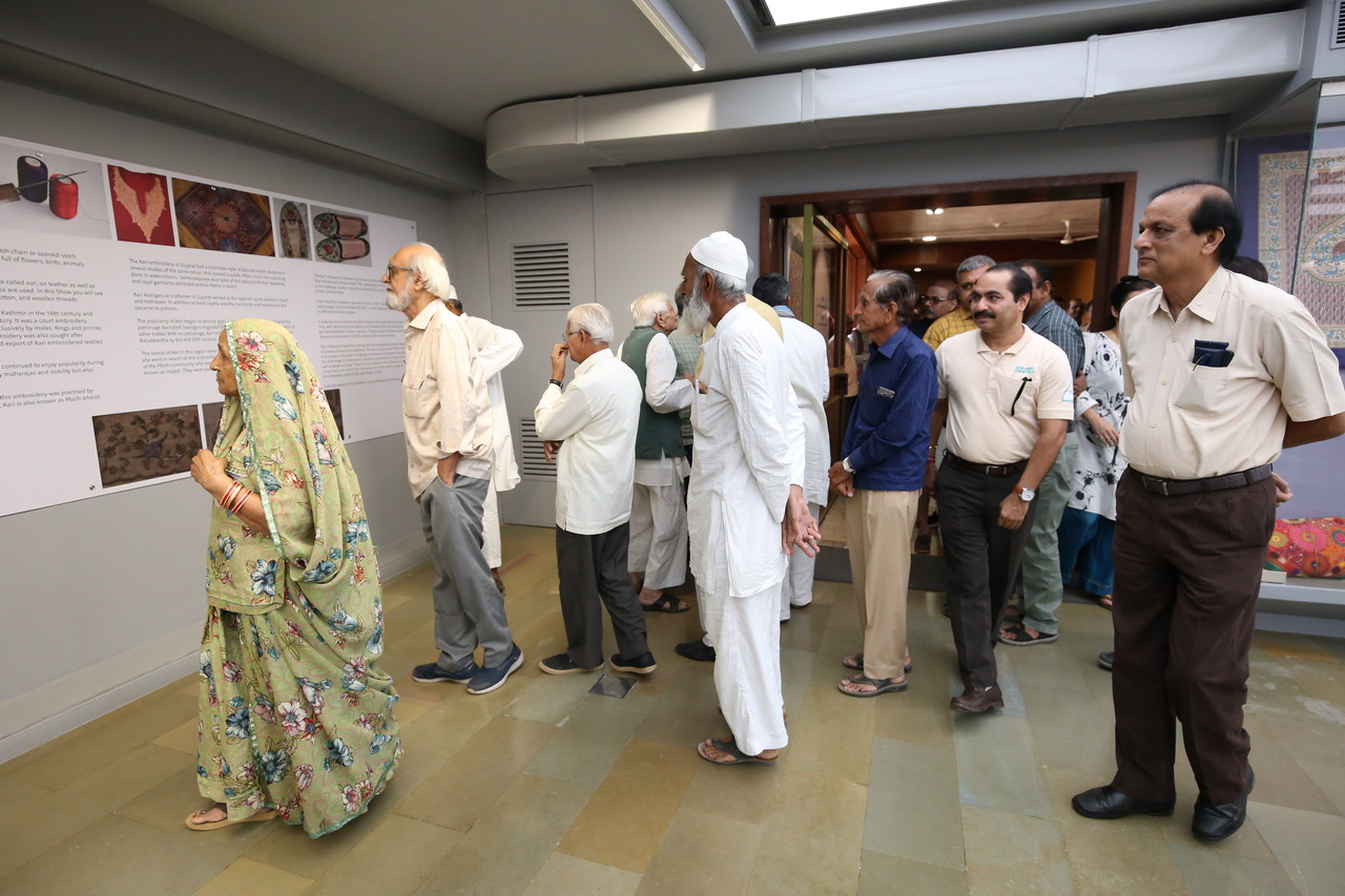 "Aari - A one-Stitch-Many-splendoured embroidery" Show Inauguration – slide 4