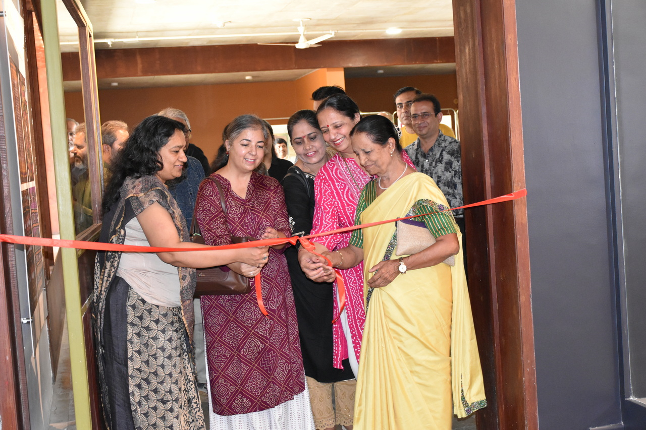 Sindh & Kutch connected via embroideries? Show Inauguration – slide 9