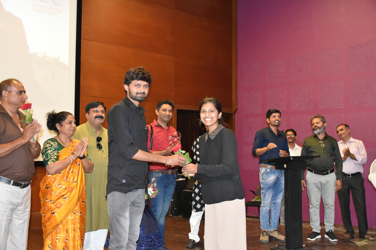 RAAKH Movie Screening – slide 9