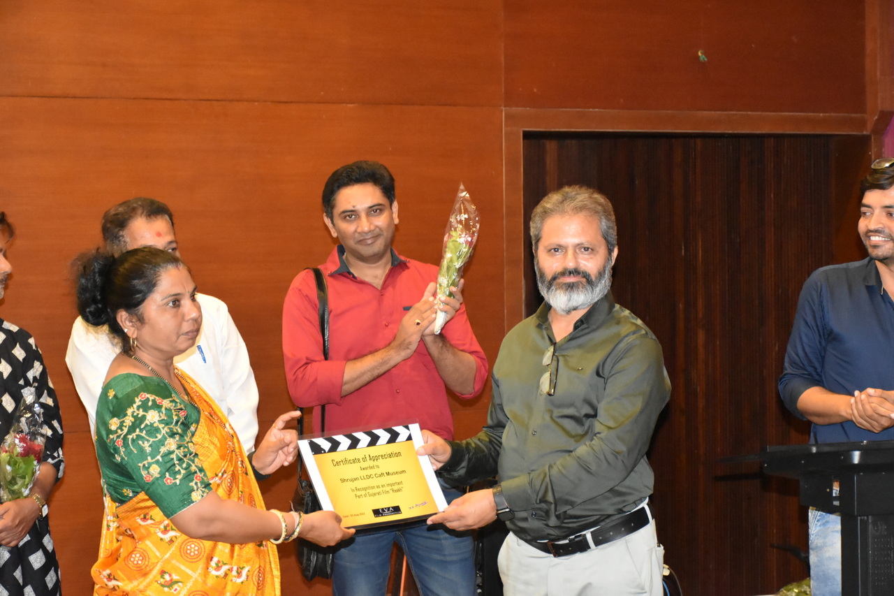 RAAKH Movie Screening – slide 10