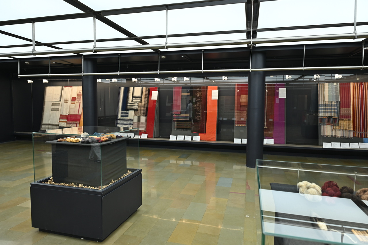Tradition and Innovation - The journey in the craft of weaving of Vishram Valji and his family Show Inauguration – slide 7