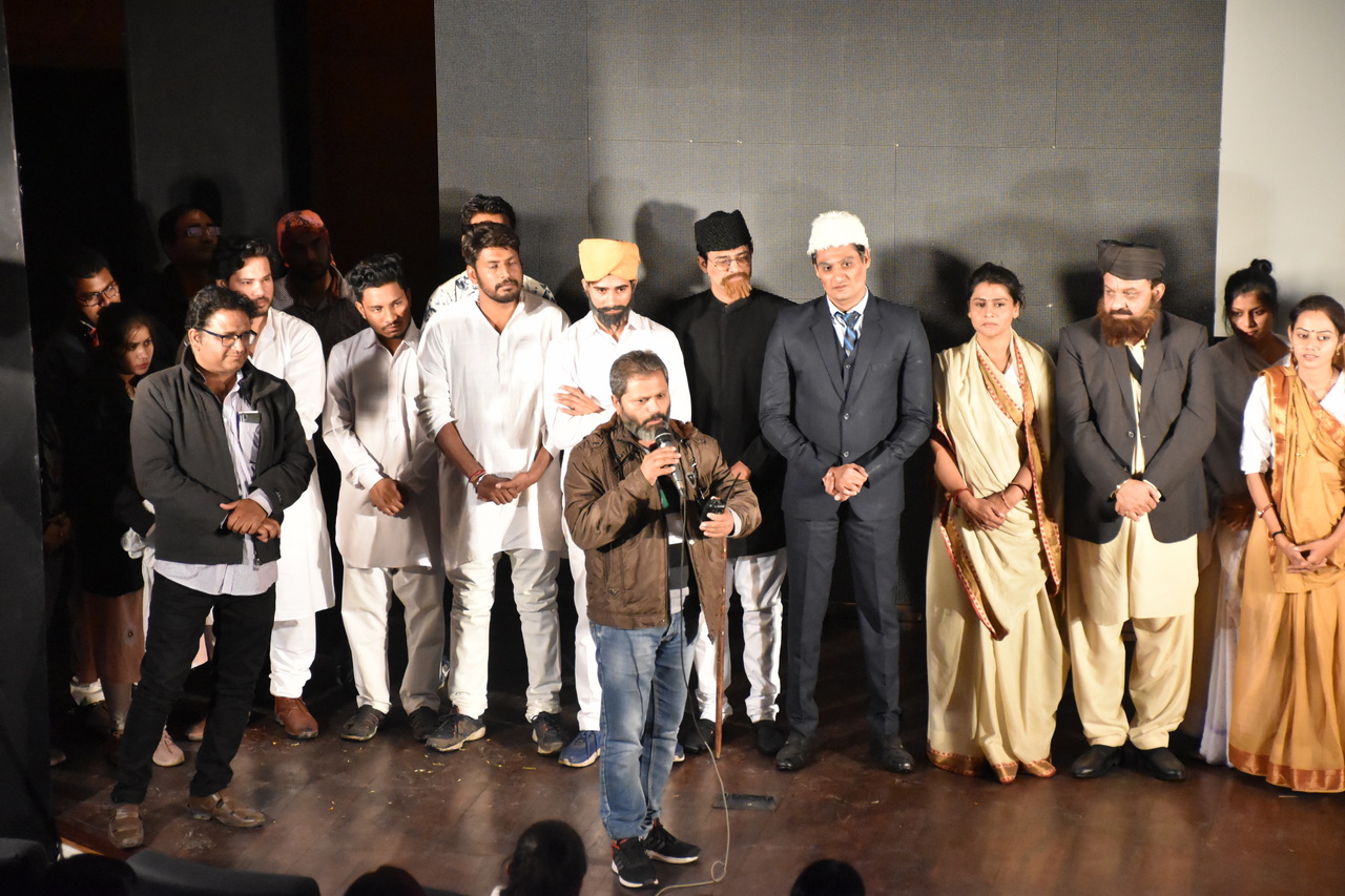 DRAMA : M. K. GANDHI HAJIR HO – slide 4