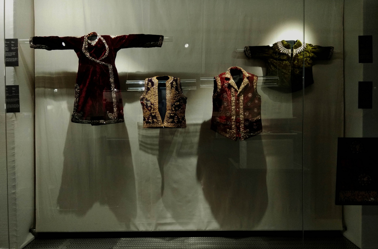 "Zari - Fabric and Metal in Harmony" Show Inauguration – slide 1