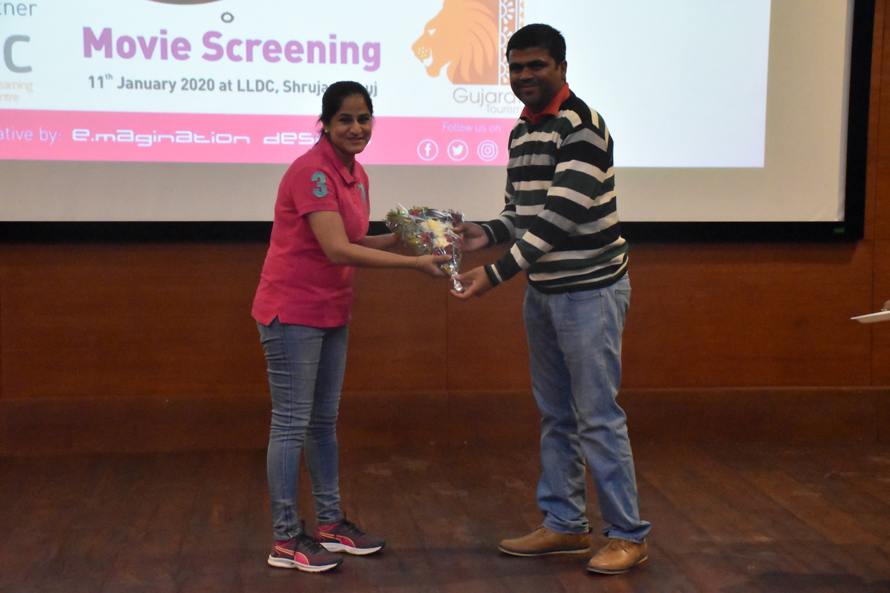 Hellaro Movie Screening – slide 4